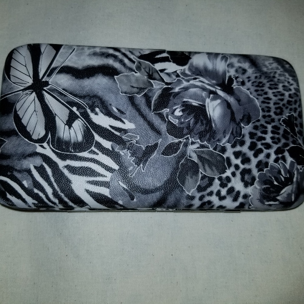 Wallet - Picture 2 of 4